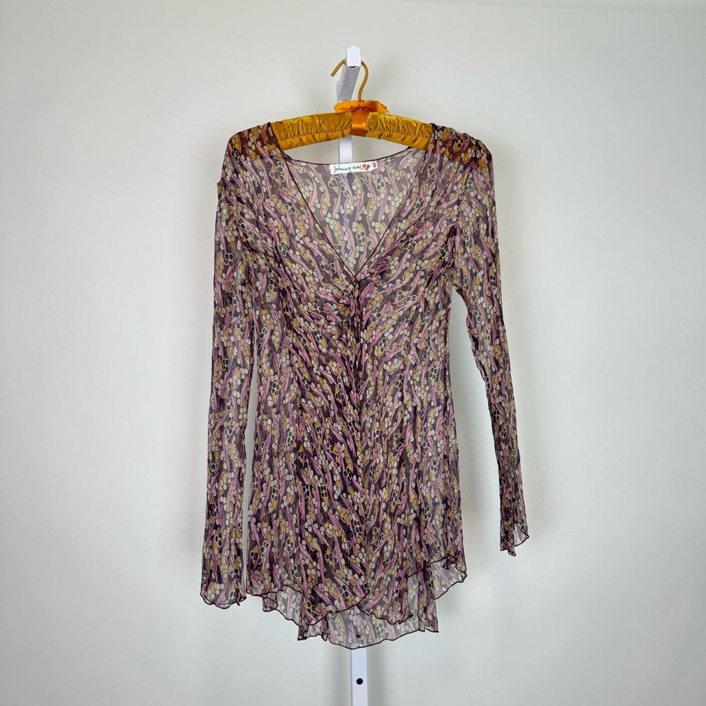 Silk twist front top